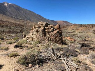 Вулканологи успокаивают, а магма медленно поднимается вверх под вулканом Тейде