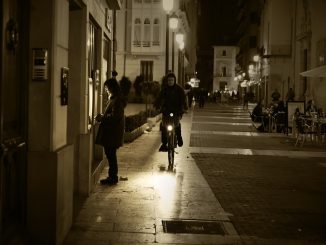 Банки почему-то разочаровались в Канарских островах - всё меньше отделений на улицах