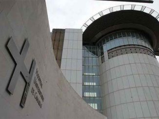 "Война машин" продолжается на Тенерифе: мотоцикл столкнулся с автомобилем