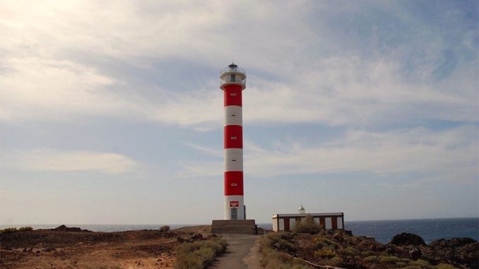 Новая волна? Лодка со 157 мигрантами на борту прибыла на юг острова Тенерифе