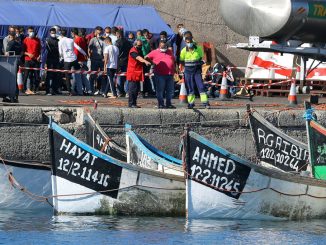 Худшее ещё впереди: Канарские острова в центре урагана под названием "иммиграция"