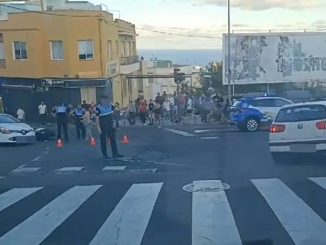 В столице острова Тенерифе столкнулись автомобиль и мотоцикл, есть раненые