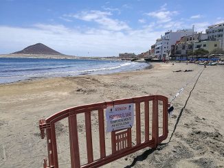 Если не опять, то снова: пляжи на Тенерифе, в El Medano закрыты из-за загрязнения