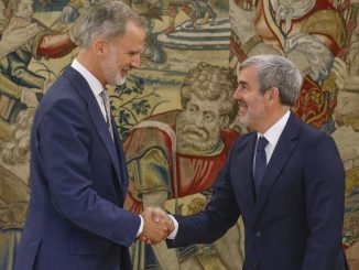 Президент Канар выразил королю Испании обеспокоенность проблемой с миграцией