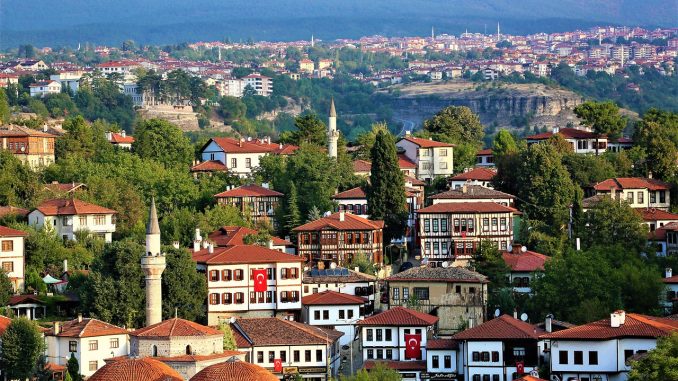 Власти Турции разрабатывают ужесточение правил сдачи частного жилья туристам Власти Турции разрабатывают ужесточение правил сдачи частного жилья туристам