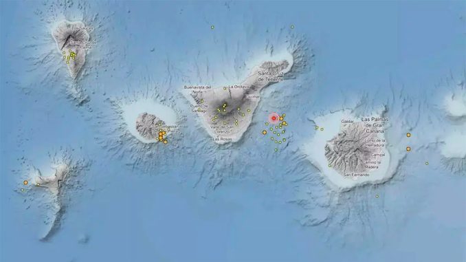 Новая серия неслабых землетрясений на Канарских островах на этой неделе Новая серия неслабых землетрясений на Канарских островах на этой неделе