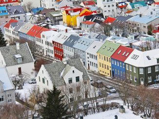 Проблема с огромным наплывом туристов не только у Канарских островов