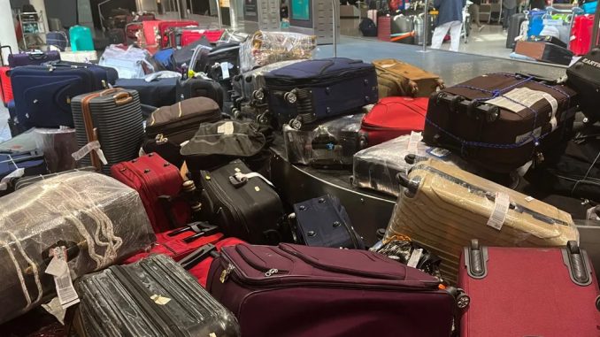 Задержки с рейсами проблемы с багажом во время забастовки персонала Iberia Задержки с рейсами проблемы с багажом во время забастовки персонала Iberia