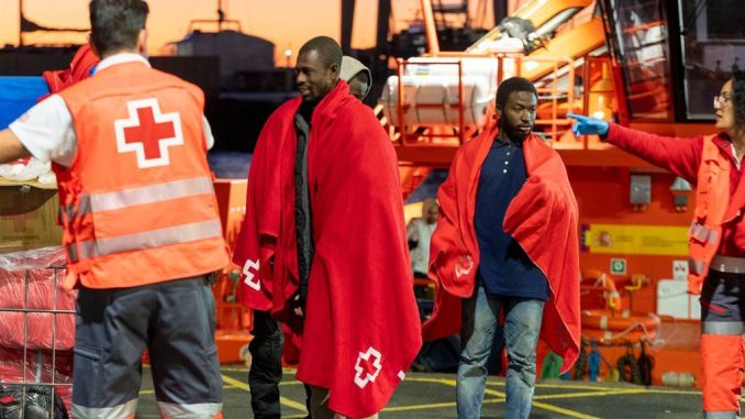 Миграционный кризис на Канарах: сотни прибывших в первый день 2024 года Миграционный кризис на Канарах: сотни прибывших в первый день 2024 года