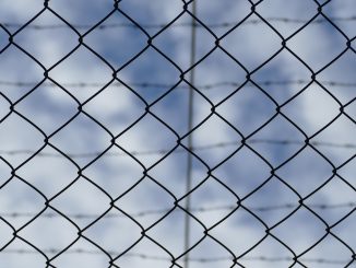 Почти три тысячи иностранцев выслали из Испании в прошлом году