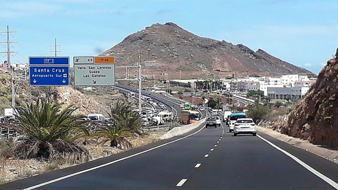 На TF-1 столкнулись несколько автомобилей, будьте внимательны