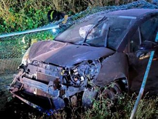 Напившись и накурившись врезались в забор на севере Тенерифе