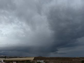 В воскресенье на Канарские острова пожалуют остатки шторма "Sancho"