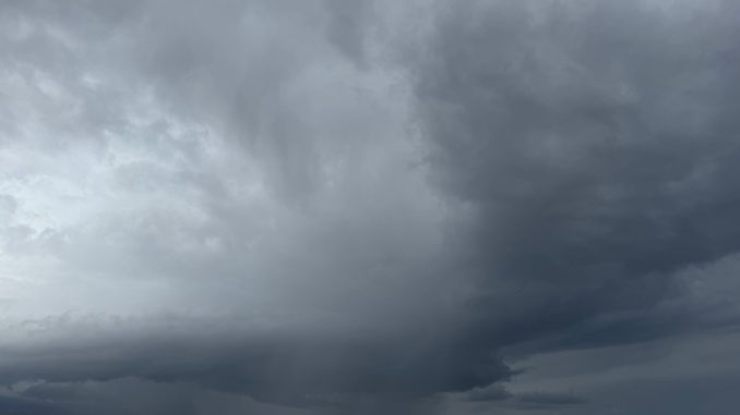 В воскресенье на Канарские острова пожалуют остатки шторма "Sancho" В воскресенье на Канарские острова пожалуют остатки шторма "Sancho"