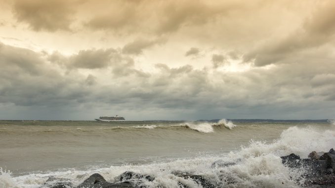 На Канарские острова сегодня снова вернулась жара На Канарские острова сегодня снова вернулась жара