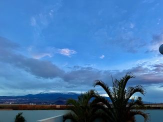 Радость для Тенерифе: с опозданием, но зима напомнила о себе снегом на Тейде