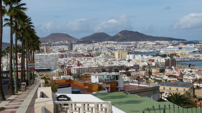 Жители Канар выступают против неудержимого развития туризма Жители Канар выступают против неудержимого развития туризма