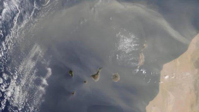 Спутник IES подтвердил наличие радиации в калиме на Канарских островах Спутник IES подтвердил наличие радиации в калиме на Канарских островах