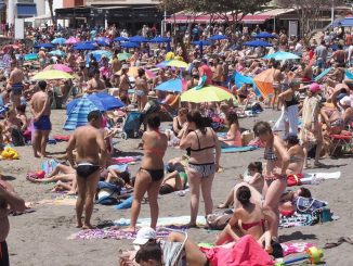 Пока на Канарах спорят о модели туризма, туристы бьют все рекорды