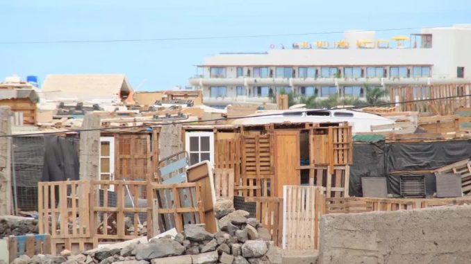 Неужели и на острове Тенерифе появятся свои "фавелы"? Неужели и на острове Тенерифе появятся свои "фавелы"?