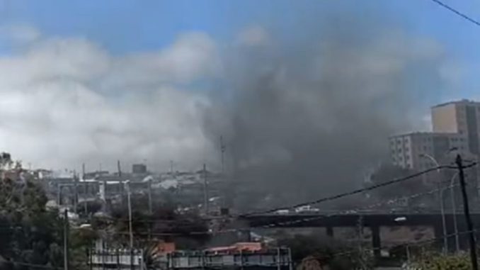 Север Тенерифе: огромный столб дыма возле TF-5 удивил сегодня водителей