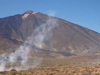 Поджёг на Тенерифе? В Национальном парке Тейде работают пожарные