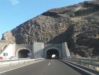 Серьёзное ДТП на шоссе TF-1 на острове Тенерифе, есть раненые