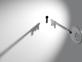 Страховые компании в радости: всё больше полисов продают со страховкой от "okupas"