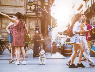 Туристов на Канарах всё больше: демонстрации 20А без ответа