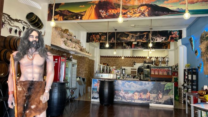 В Испании национальный праздник - что будет открыто на Тенерифе в этот день? В Испании национальный праздник - что будет открыто на Тенерифе в этот день?