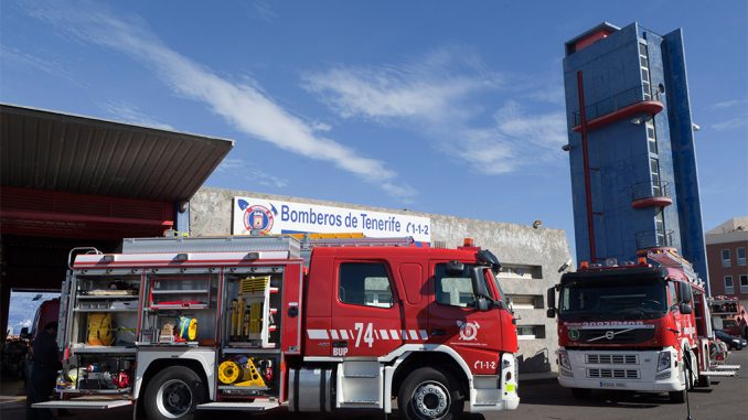 На северном шоссе Тенерифе случилось мульти-ДТП, одно авто сгорело На северном шоссе Тенерифе случилось мульти-ДТП, одно авто сгорело