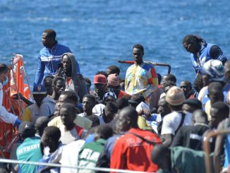 Нелегалам на Канары дан зелёный свет? За последние две недели - 4050 человек