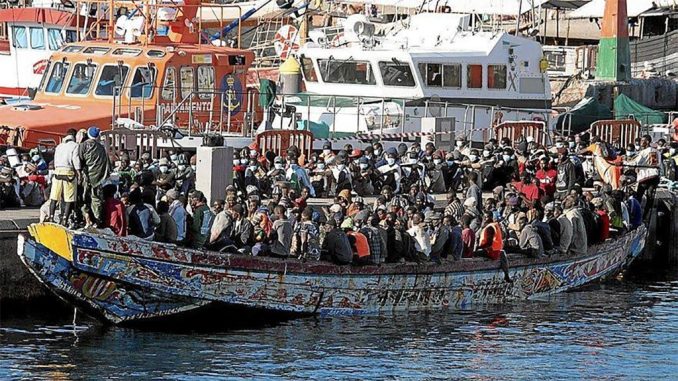 Миграционный кризис: Канары подождут две недели, прежде, чем действовать Миграционный кризис: Канары подождут две недели, прежде, чем действовать