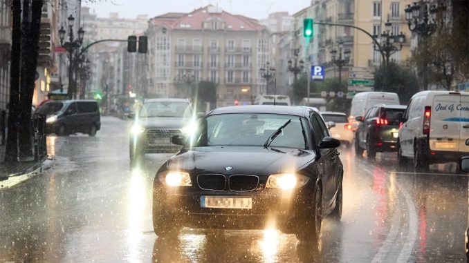 AEMET объявил красный уровень опасности на южном побережье Валенсии