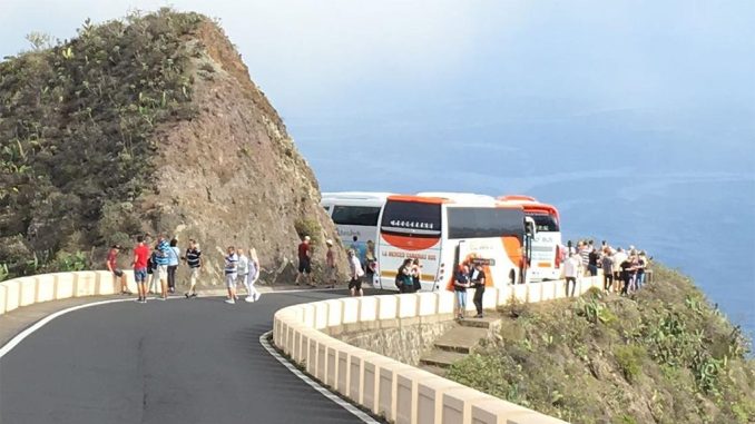 Тенерифе: в Анага сократят поток туристов, на очереди - Маска Тенерифе: в Анага сократят поток туристов, на очереди - Маска