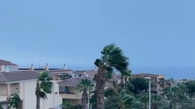 На Тенерифе "alerta máxima" по погодным условиям: локально ураганные ветры