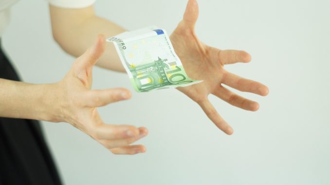 Иностранцы смогут потребовать от Испании возврат налогов за арендованное жильё Иностранцы смогут потребовать от Испании возврат налогов за арендованное жильё