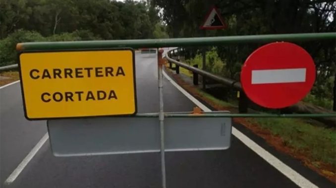 На Тенерифе из-за гололёда закрыт доступ ка Национальному парку Тейде На Тенерифе из-за гололёда закрыт доступ ка Национальному парку Тейде