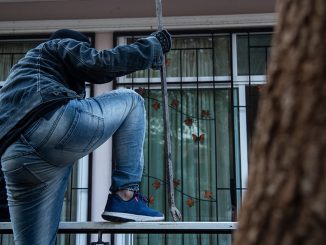 Тенерифе требует от Мадрида немедленного выселения "okupas" из захватываемого жилья