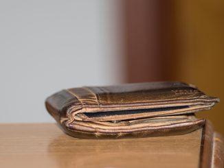 Работники на Канарах зарабатывают на тысячи евро в год меньше