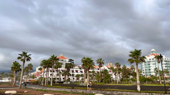 Туристический налог и ограничение покупки жилья на Тенерифе всё ближе