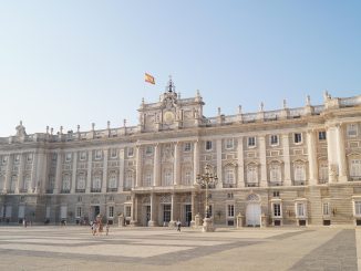 Мадрид предложит автономиям утроить инвестиции в жильё