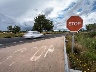 Испания: хотите огромный штраф от DGT? Съедете с асфальта и получите