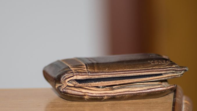 Зарплаты на Канарских островах продолжают желать лучшего Зарплаты на Канарских островах продолжают желать лучшего