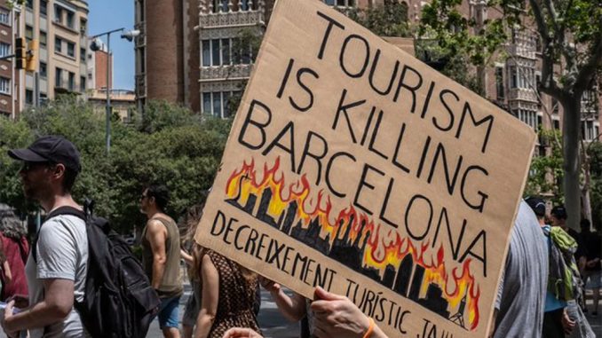 "Куда ни глянь, везде иностранцы" - и всё больше испанцев протестуют "Куда ни глянь, везде иностранцы" - и всё больше испанцев протестуют