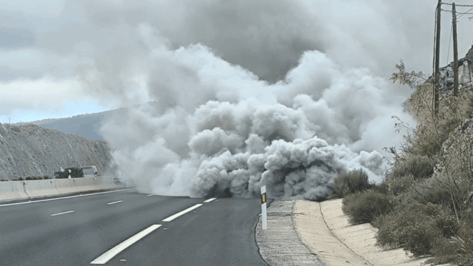 Проблемный день на южном шоссе острова Тенерифе TF-1