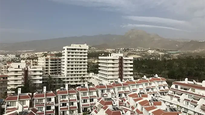 На Канарах изменят права владельцам апартаментов в туристических комплексах