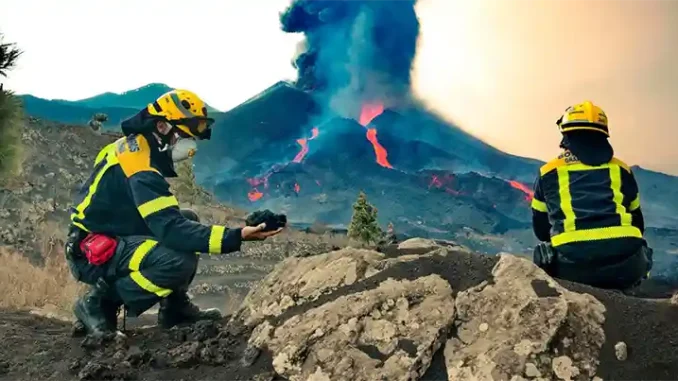 На Канарах решили защититься от вулканов... законом о вулканах На Канарах решили защититься от вулканов... законом о вулканах