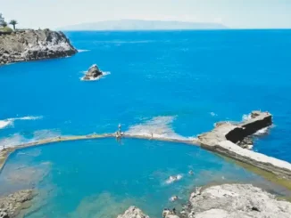 Число погибших от мощной волны на Тенерифе возросло до четырёх