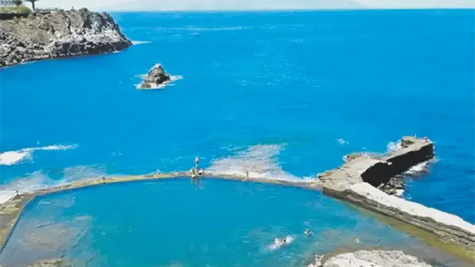 Число погибших от мощной волны на Тенерифе возросло до четырёх